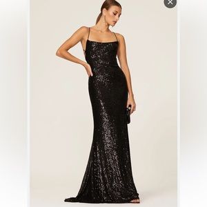 RTR Ieena for Mac Duggal
Black Sequin Tie Back Gown Sz 6 Prom Formal long sexy